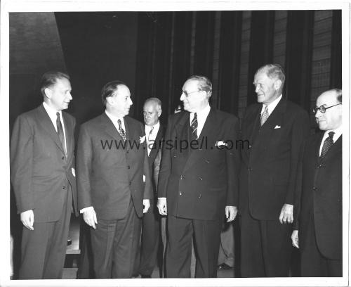 Uruguay Başbakanı Mr. Luis Battle Berrres Birleşmiş Milletlerde Fotoğraf 1955