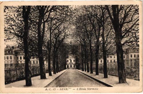 1950ler Fransa Sevr / Serves - L'Ecole Normale S/B Kartpostal